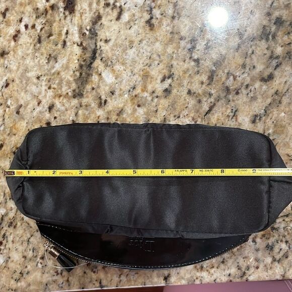 Dior perfume zipper pouch - Picture 16 of 16